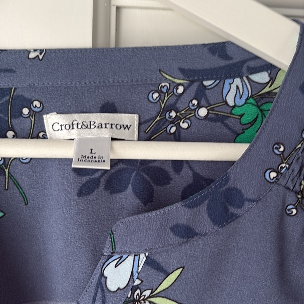 Croft & Barrow Navy Floral Blouse size large Y2K - Picture 2 of 5